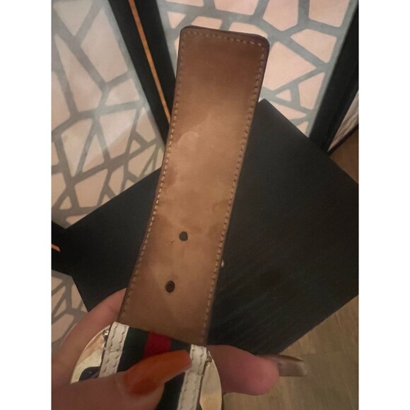 Gucci Web Belt with interlocking G buckle with signature green and red stripe. - Picture 7 of 8